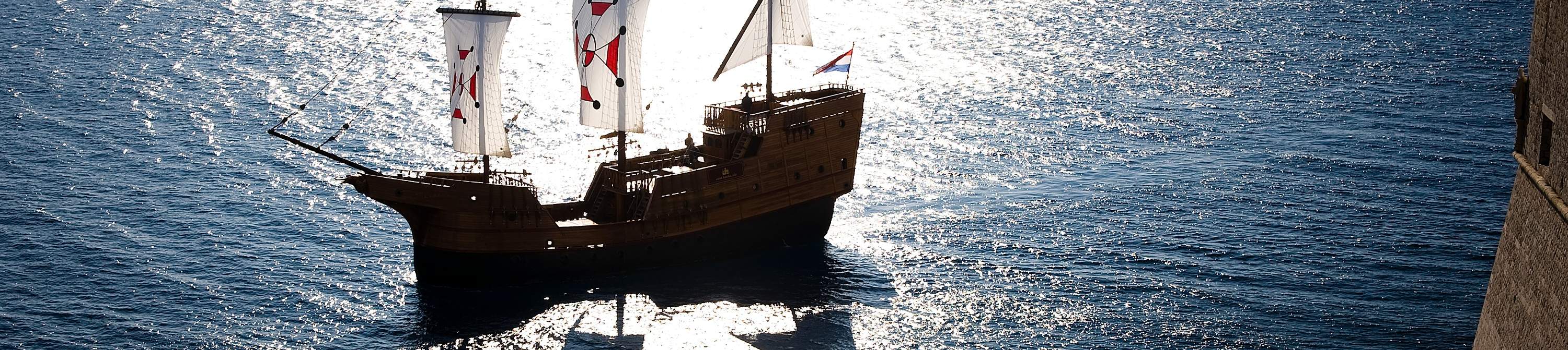 ゲームオブスローンズクルーズ・ウォーキングツアー（ドゥブロヴニク / Karaka ship提供）